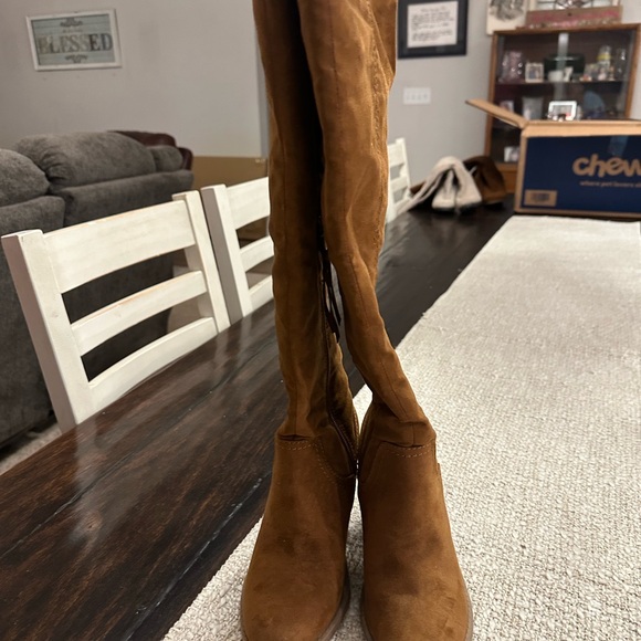 Brown Suede Knee-High Boots - Picture 4 of 5